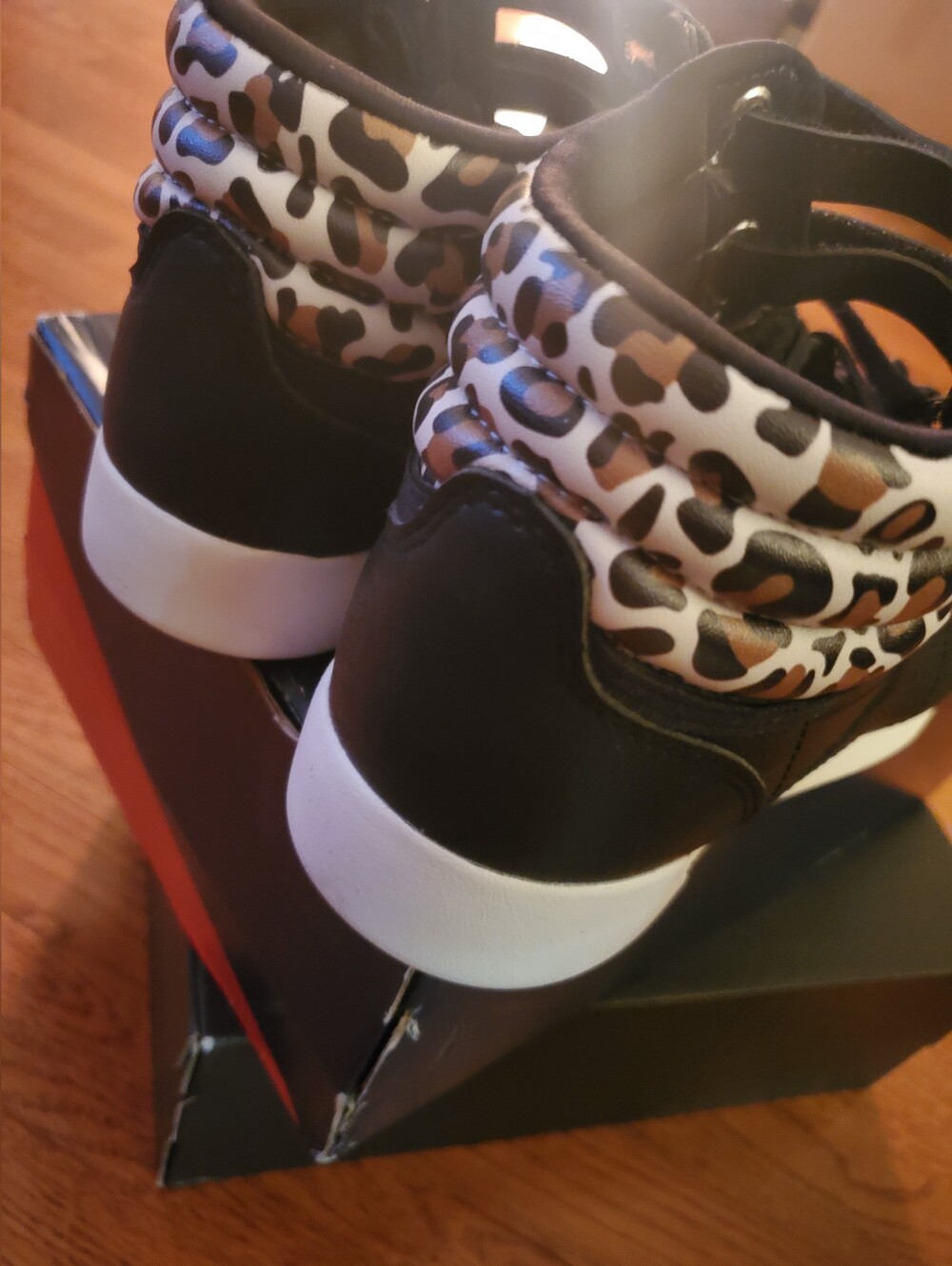 Reebok Freestyle Junior Hi High Top Sneakers Black With Cheetah/Leopard Print - Picture 4 of 8